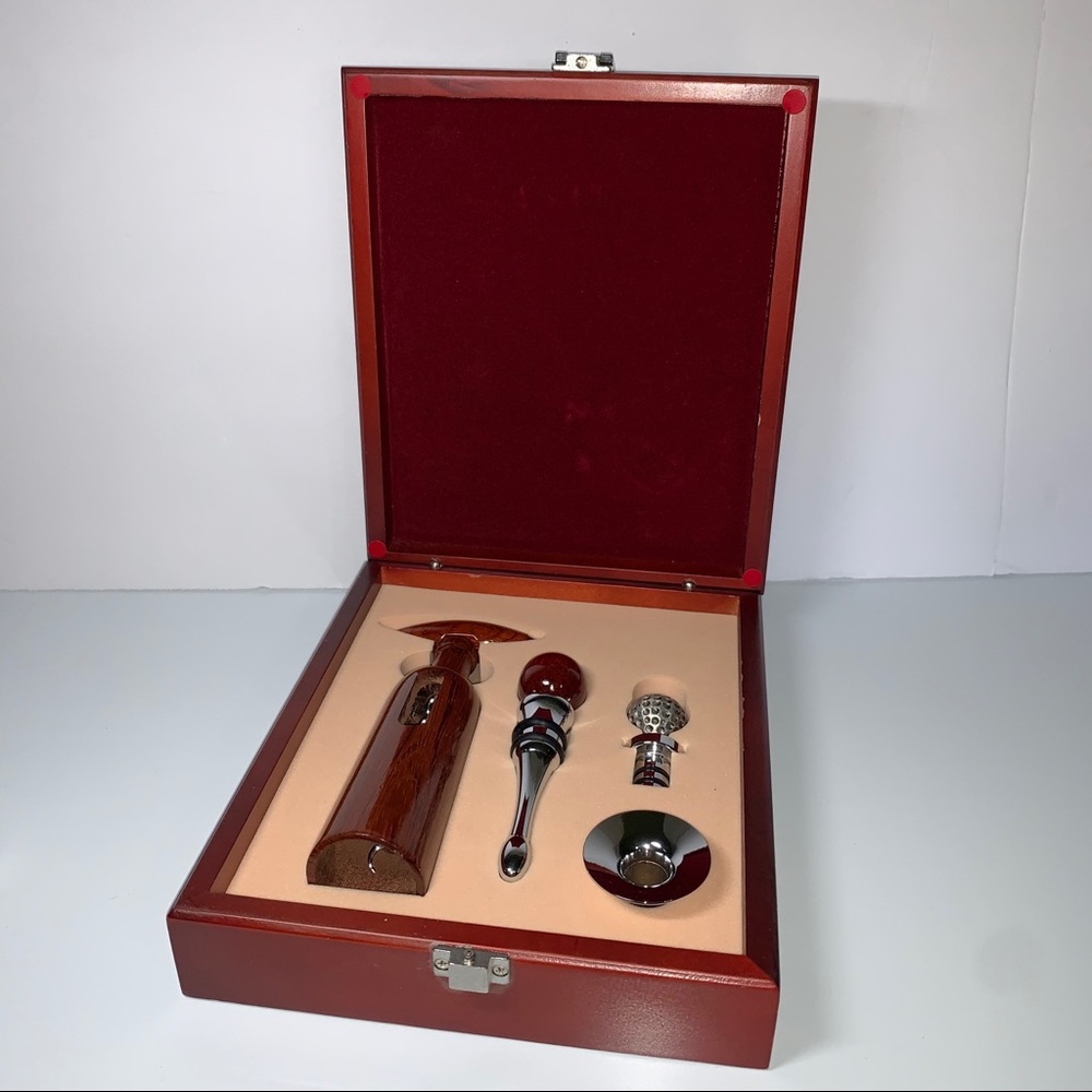 Whistler Golf Club Wine Set Navika Wooden Gift box